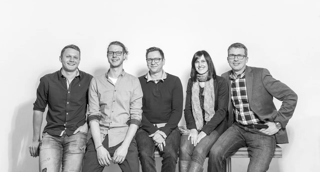 Fünf Mitglieder des HOLZplus-Teams